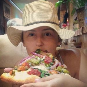 Meet your Posher, Madeline